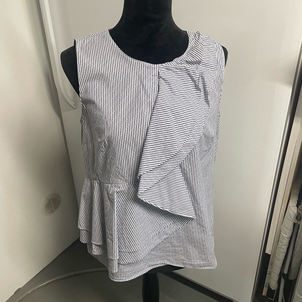 Halogen striped sleeveless blouse M